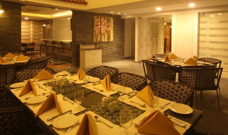 The Fern Residency, Miramar Hotel Panadzsi Kültér fotó