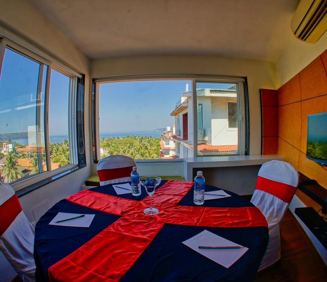 The Fern Residency, Miramar Hotel Panadzsi Kültér fotó