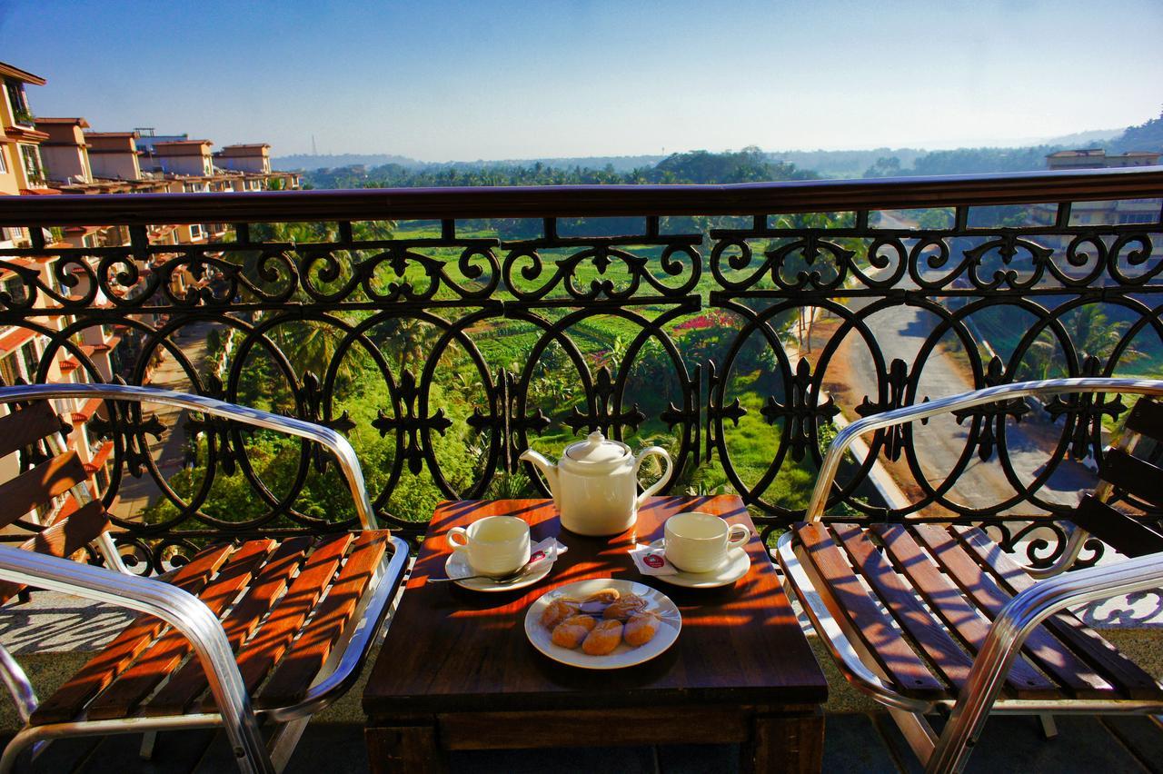 The Fern Residency, Miramar Hotel Panadzsi Kültér fotó